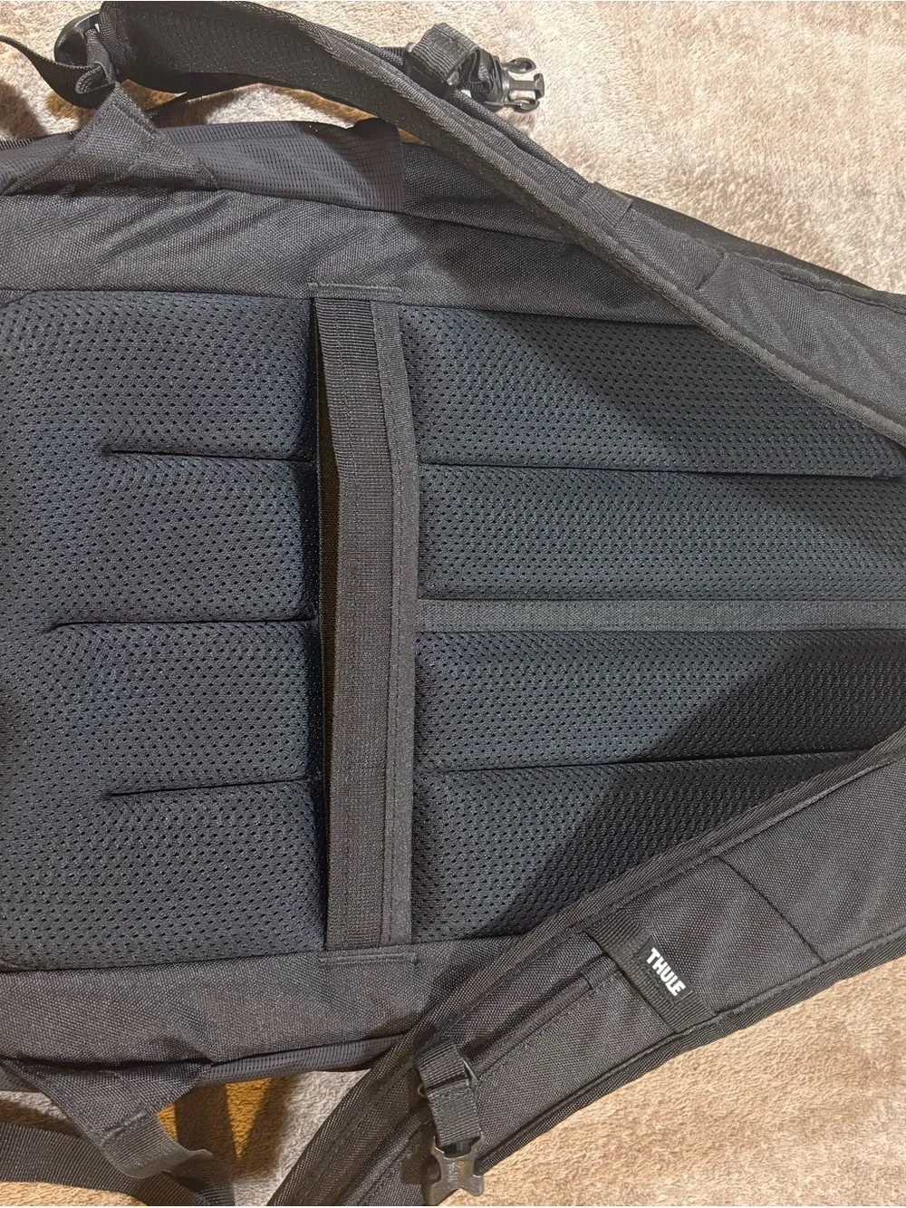 Thule 21L Commuter Backpack with LG Educators Logo Black